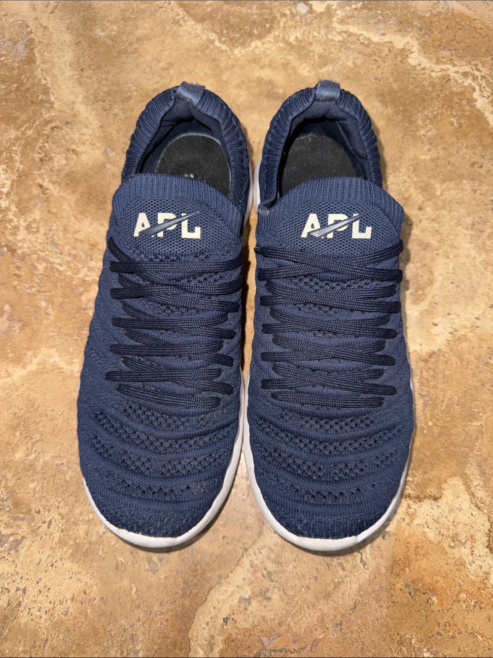 APL TECHLOOM WAVE SNEAKERS•WOMENS 8.5•NAVY BLUE•EUC